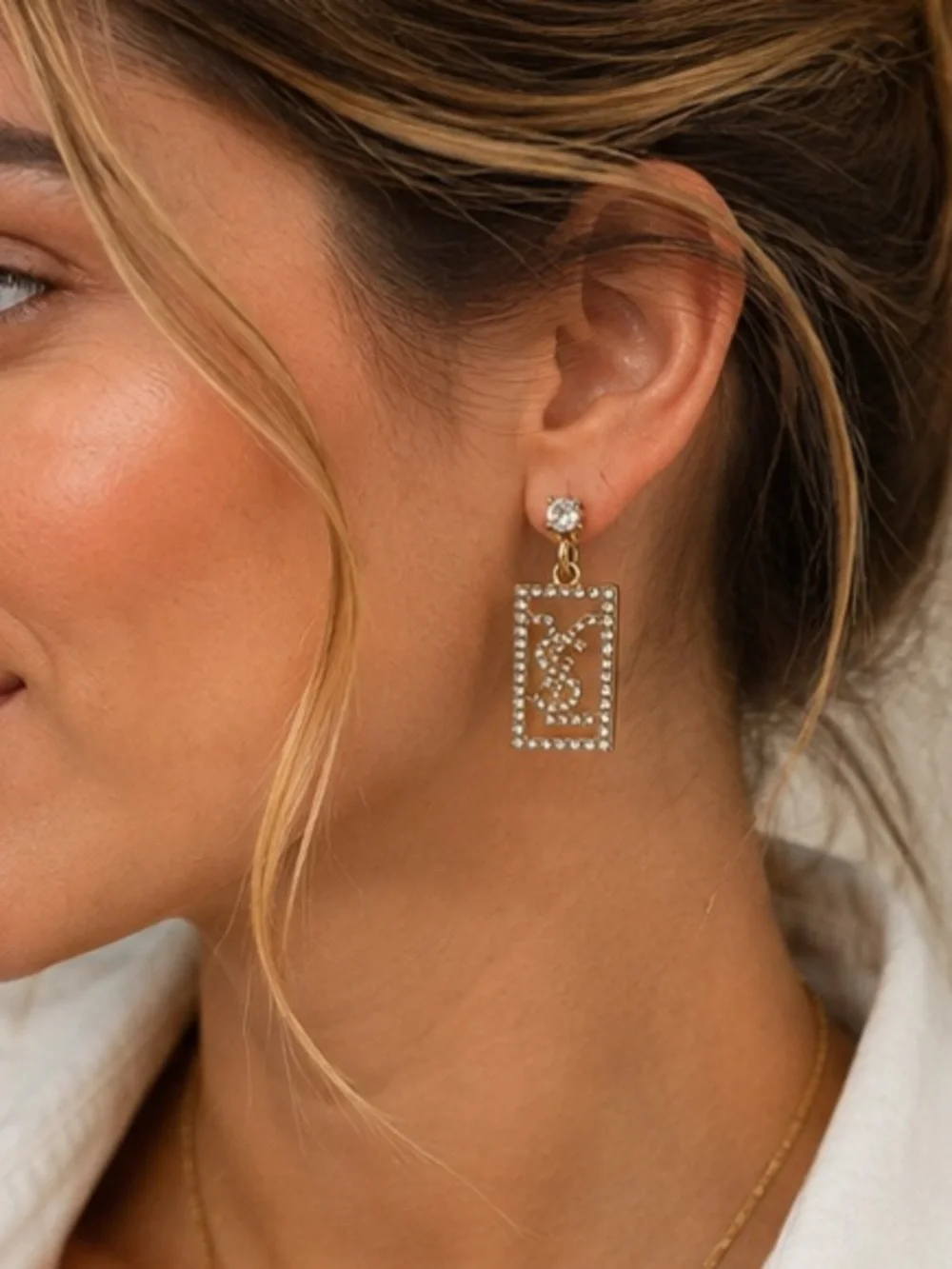 Luxe glamorous gold
